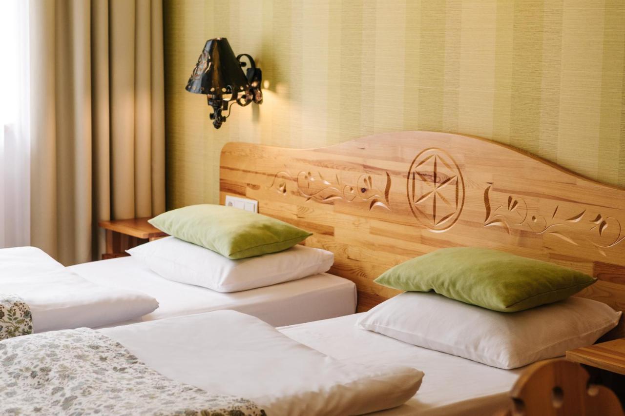 Hotel Bajka Grodziec Buitenkant foto